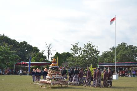 Meriahkan Ultah Desa Bangunharjo, 17 Rombongan Bergada Padati Lapangan Semail